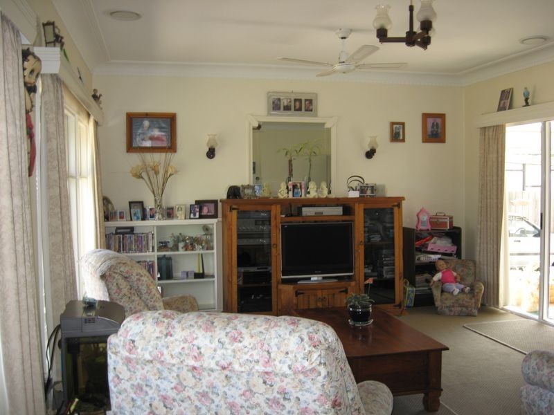 17 Churchill Street, Bairnsdale VIC 3875