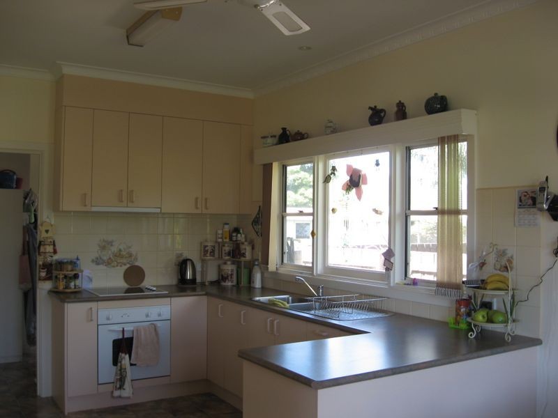 17 Churchill Street, Bairnsdale VIC 3875