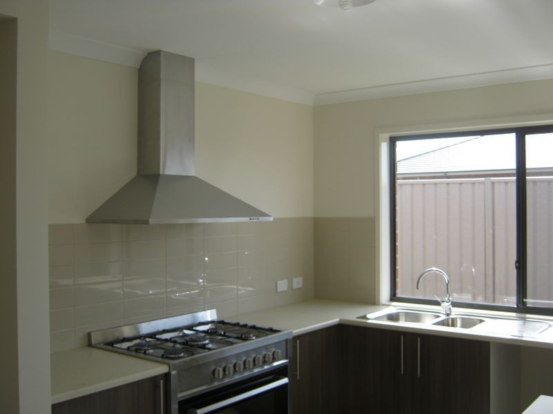 2/18 (Lot50) Lormier Drive, Bairnsdale VIC 3875