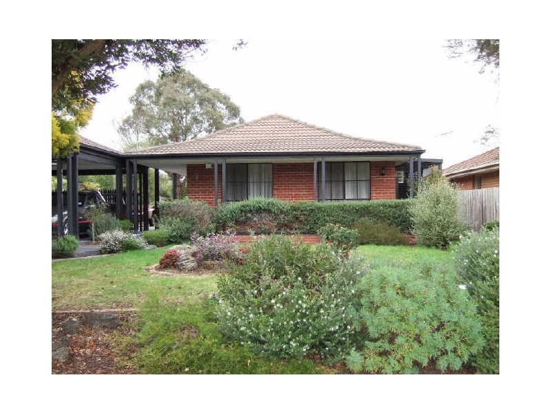 7 Willslie Crescent, Berwick VIC 3806