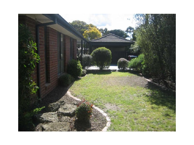 7 Willslie Crescent, Berwick VIC 3806