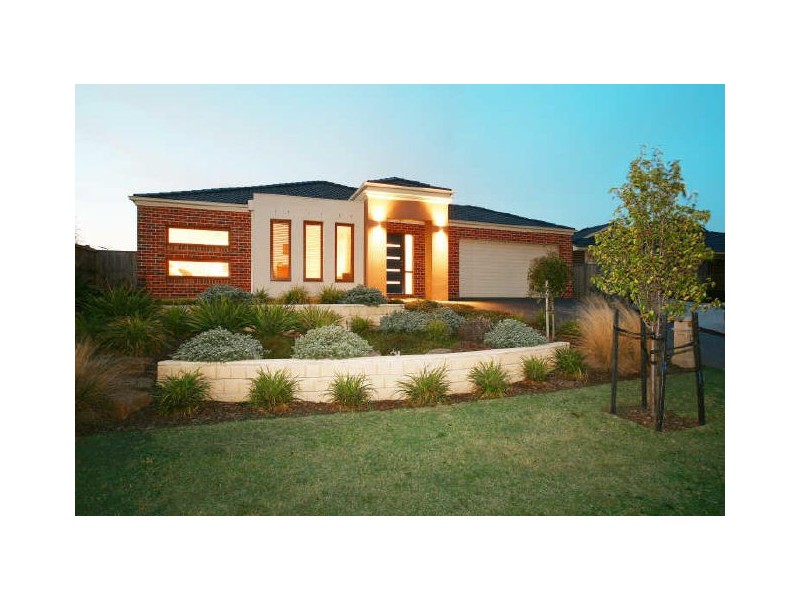 2 Selwyn Court, Berwick VIC 3806