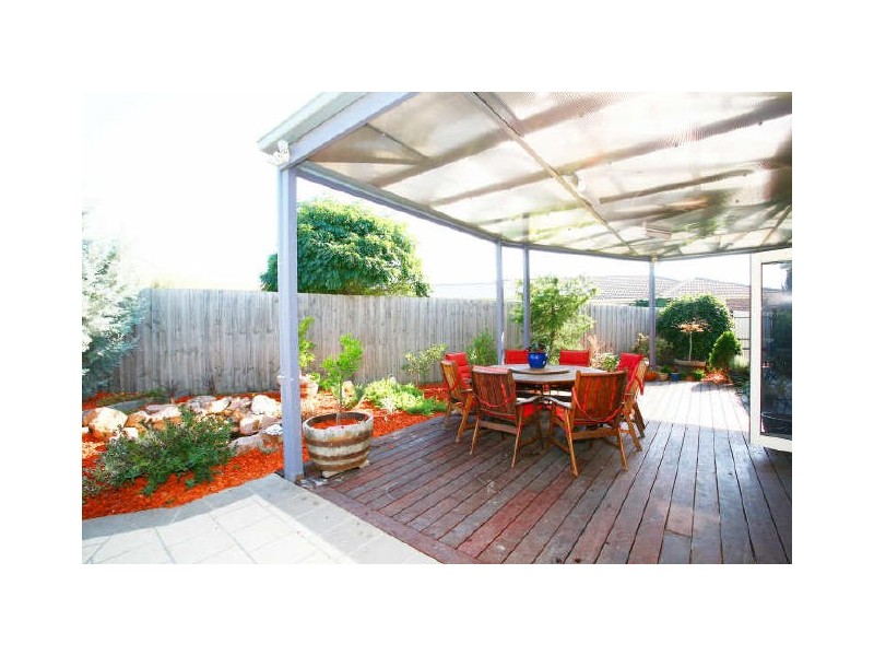 8 Pineview Court, Narre Warren South VIC 3805