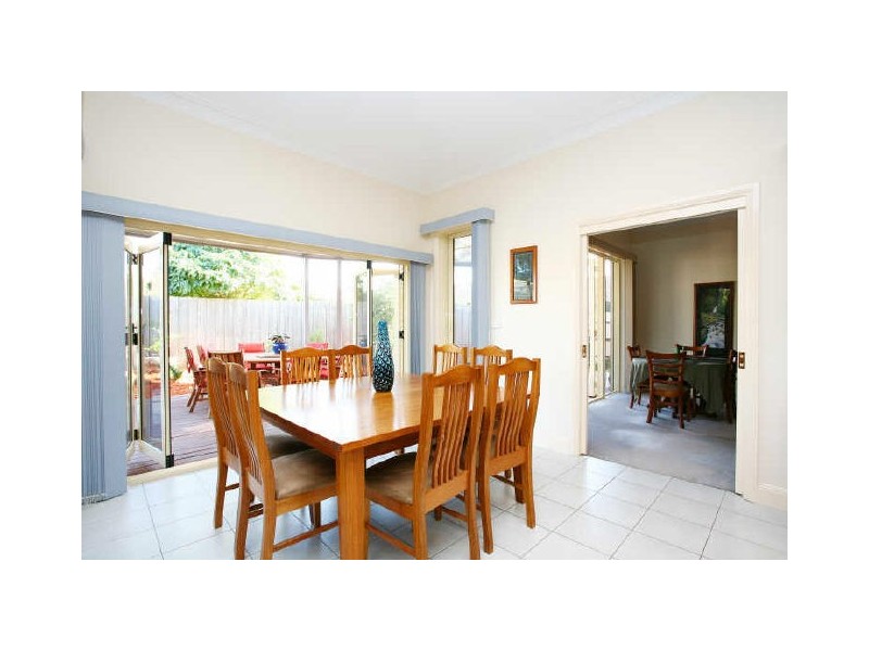 8 Pineview Court, Narre Warren South VIC 3805