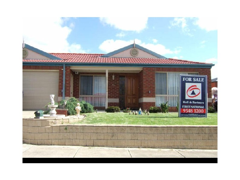 24 Regent Close, Berwick VIC 3806