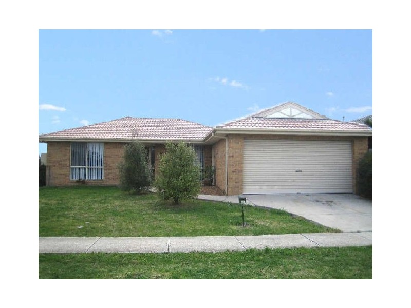 32 Bounty Way, Berwick VIC 3806