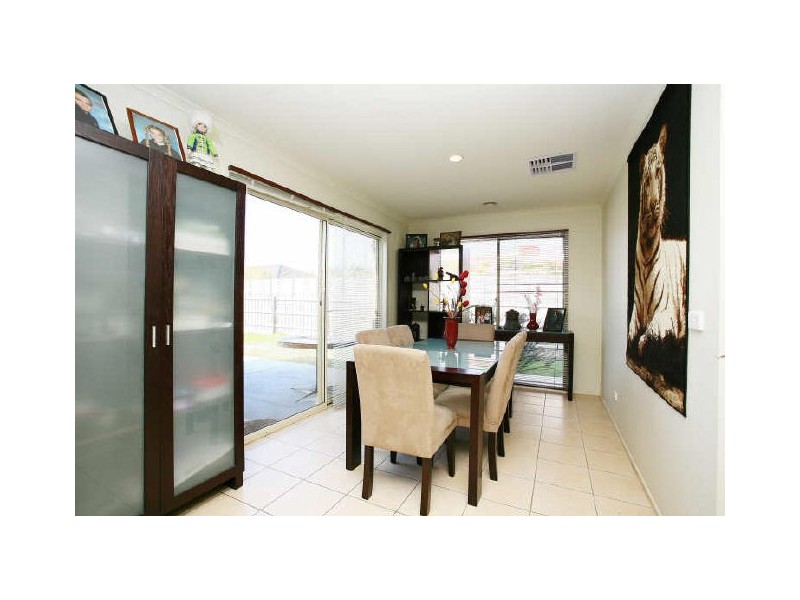 26 Grand Arch Way, Berwick VIC 3806