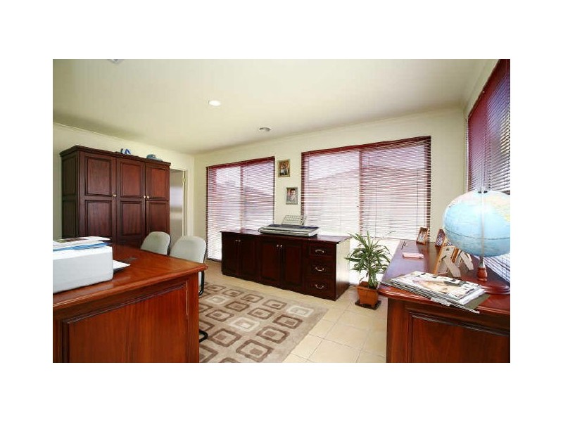 26 Grand Arch Way, Berwick VIC 3806