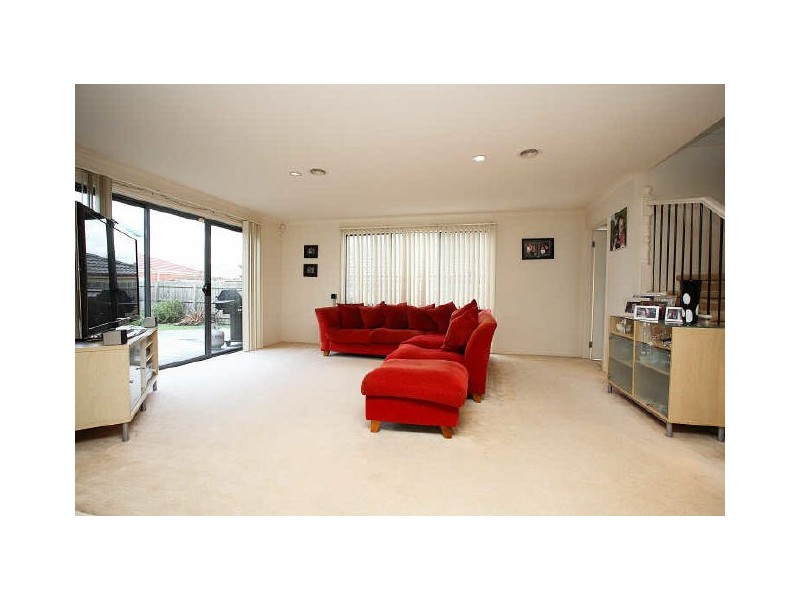 12 Sundial Court, Berwick VIC 3806