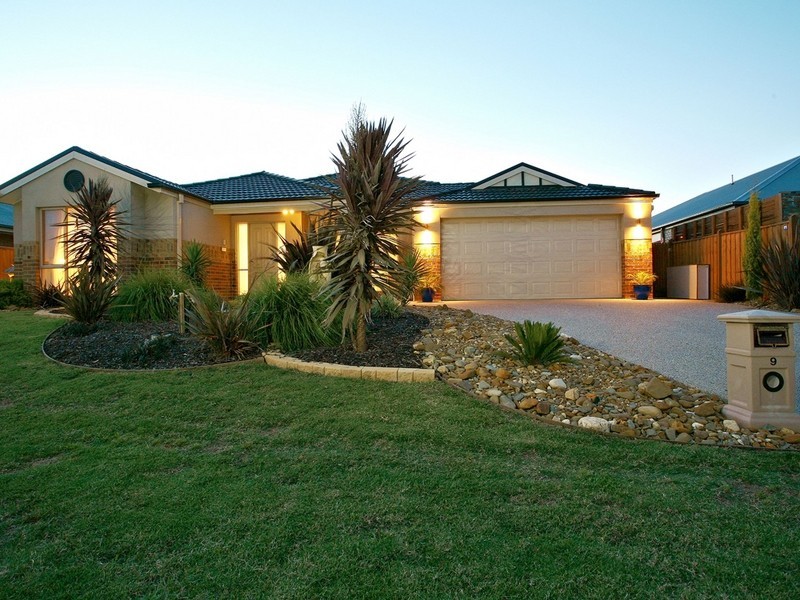 9 Parish Court, Narre Warren South VIC 3805