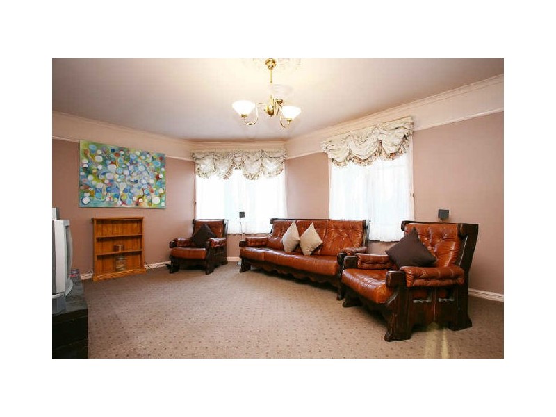 23 Insignia Crescent, Berwick VIC 3806
