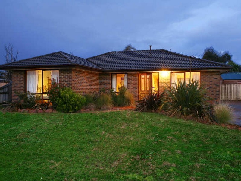 7 Bunerong Court, Narre Warren South VIC 3805