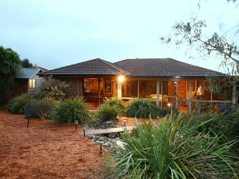 7 Bunerong Court, Narre Warren South VIC 3805