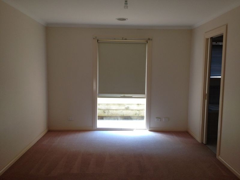 4 Souhail Court, Berwick VIC 3806