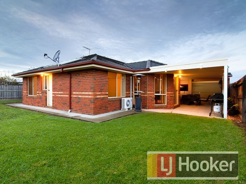 2 Chin Court, Berwick VIC 3806