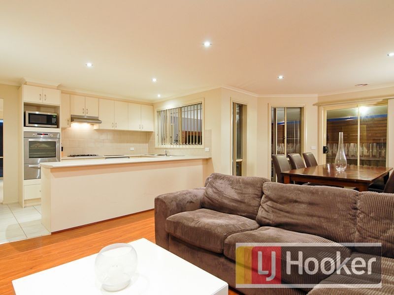 2 Chin Court, Berwick VIC 3806