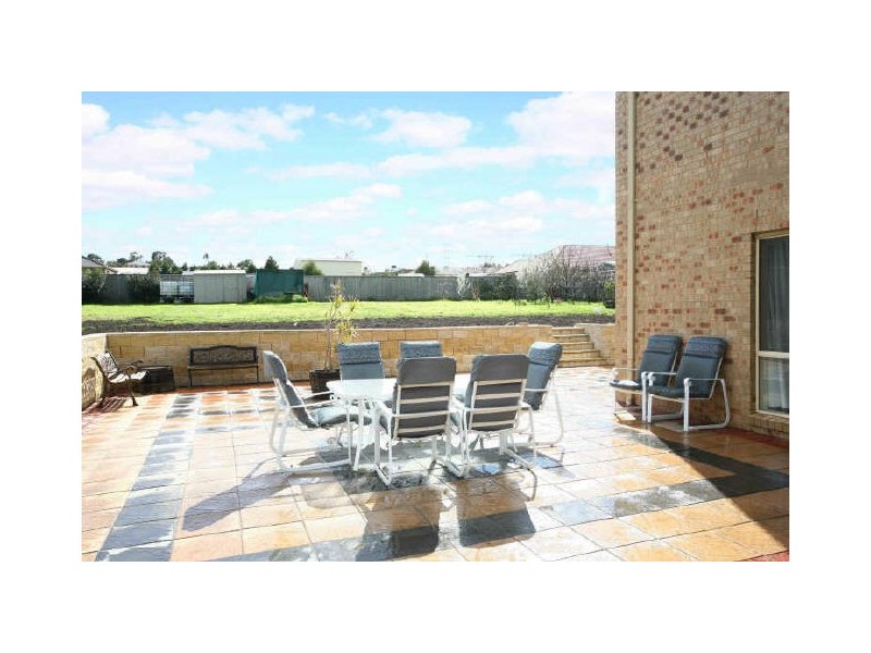 94 Drysdale Avenue, Narre Warren North VIC 3804