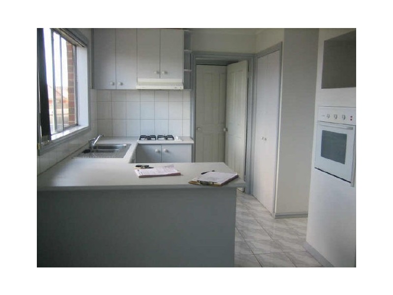 27B Sharpe Court, Berwick VIC 3806