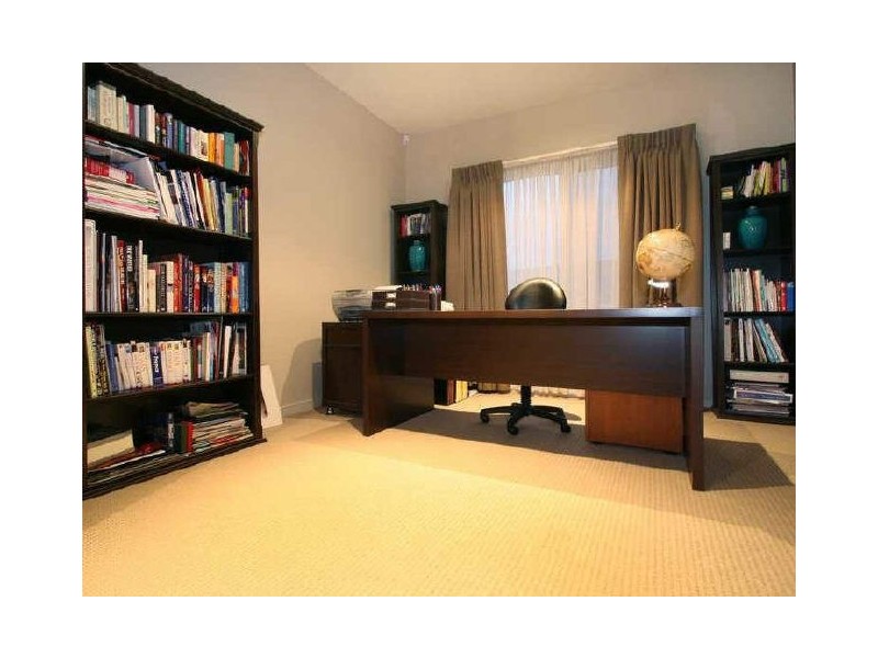 3 Irving Close, Berwick VIC 3806