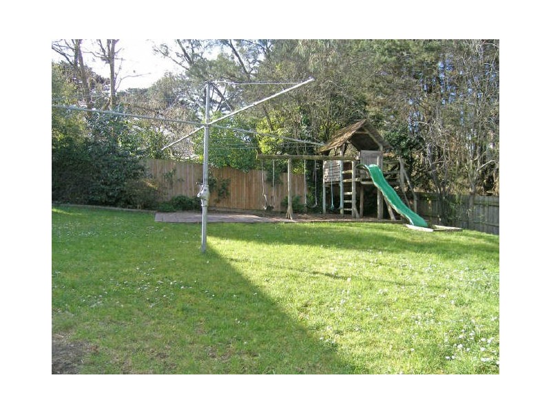 10 Harkaway Road, Berwick VIC 3806