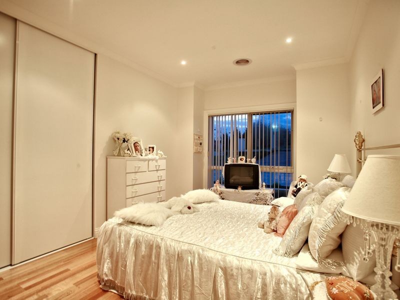22 Rockleigh Park Road, Narre Warren North VIC 3804