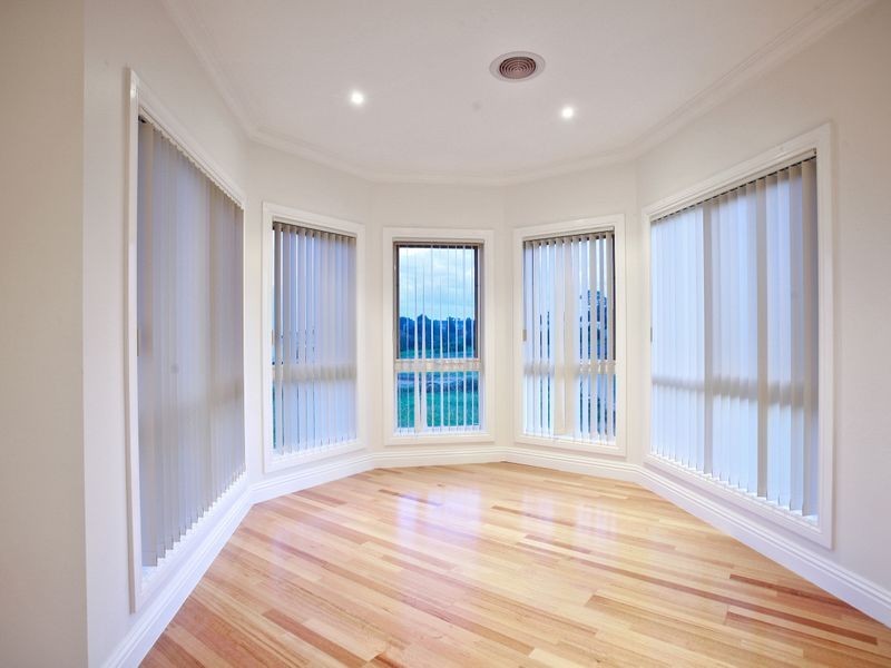 22 Rockleigh Park Road, Narre Warren North VIC 3804