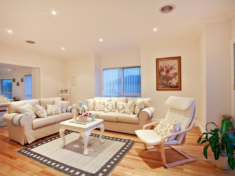 22 Rockleigh Park Road, Narre Warren North VIC 3804