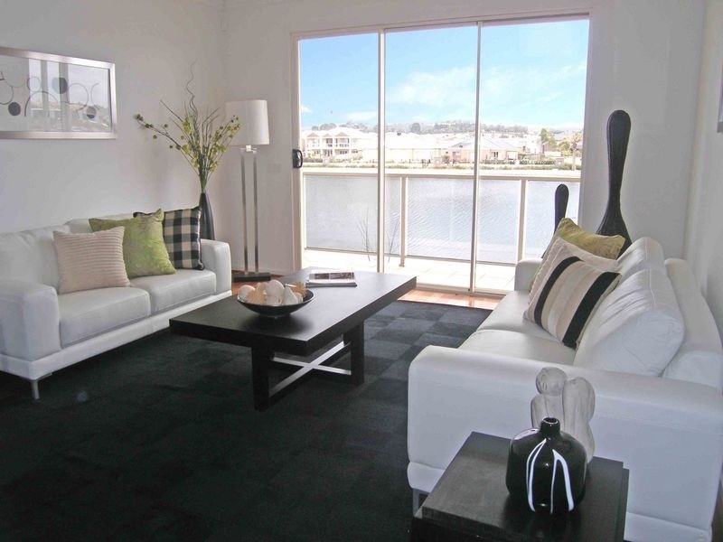 7/16-20 Cormorant Parade, Pakenham VIC 3810