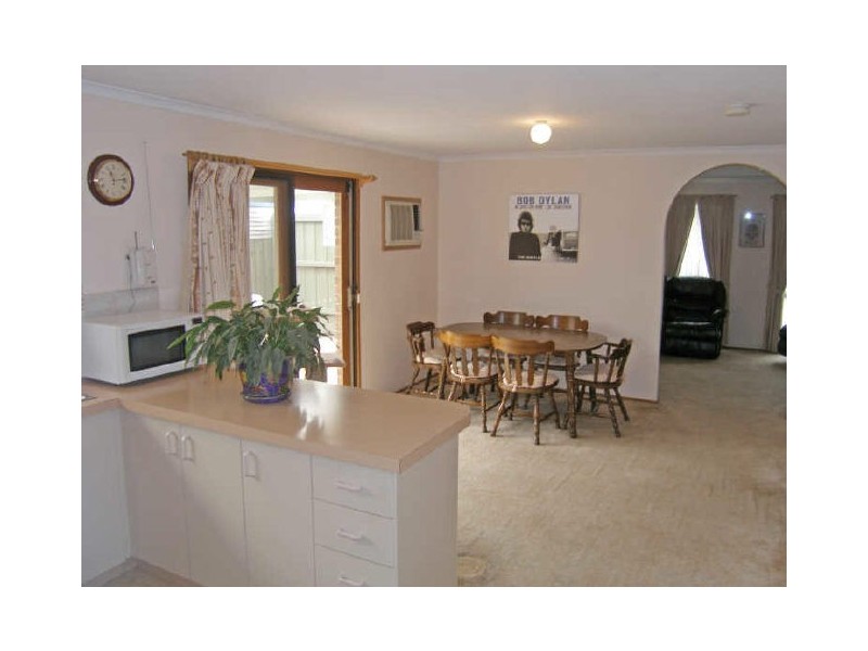 17 Pioneer Court, Berwick VIC 3806