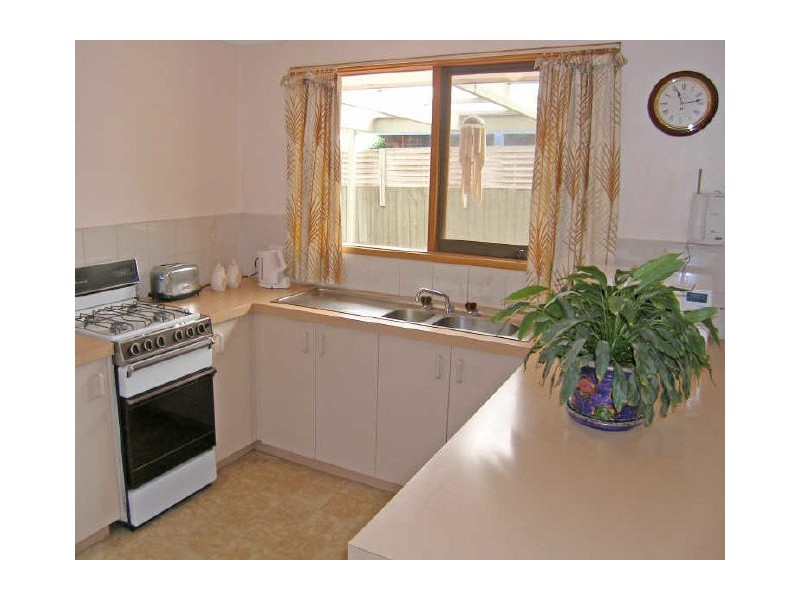 17 Pioneer Court, Berwick VIC 3806