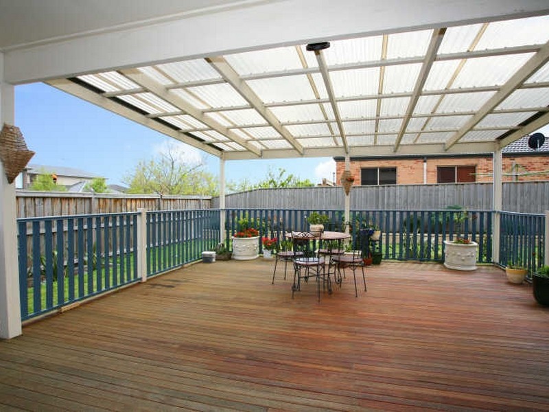 2 Loxley Boulevard, Narre Warren South VIC 3805