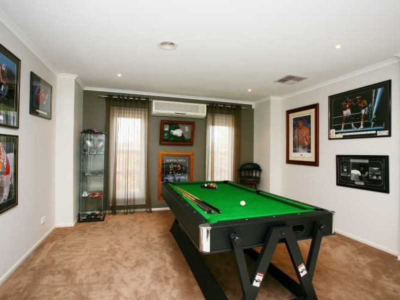 2 Loxley Boulevard, Narre Warren South VIC 3805