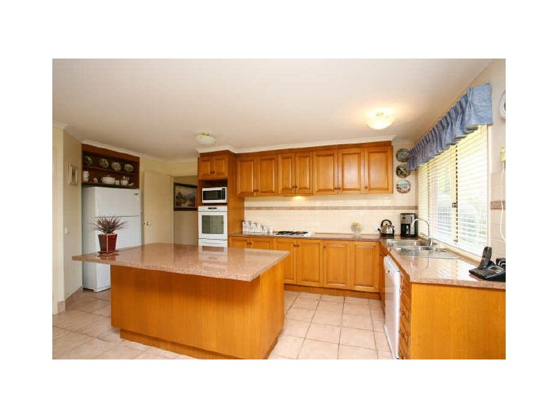 5 Robinia Court, Narre Warren South VIC 3805