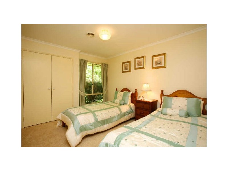 5 Robinia Court, Narre Warren South VIC 3805