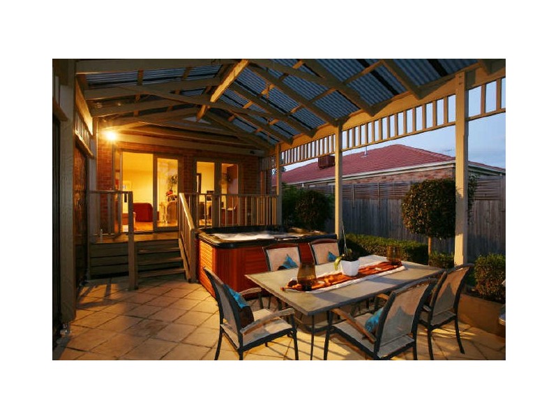 5 Vista Place, Beaconsfield VIC 3807