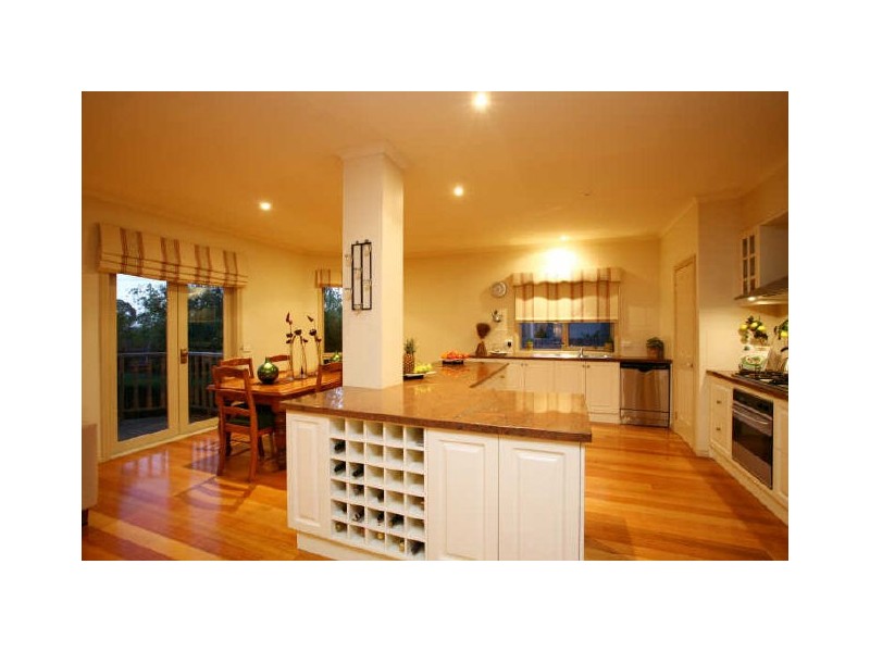 5 Vista Place, Beaconsfield VIC 3807