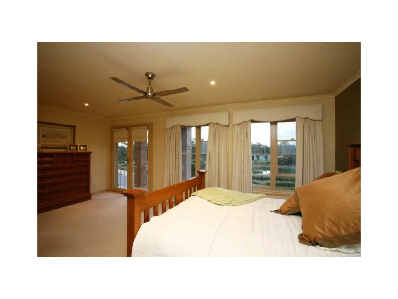 5 Vista Place, Beaconsfield VIC 3807