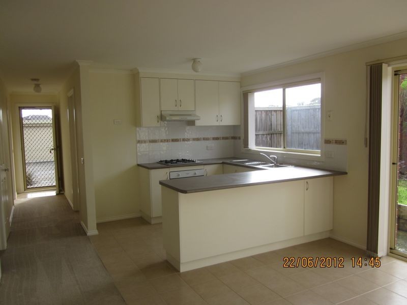 2/60 Sunnyvale Drive, Langwarrin VIC 3910