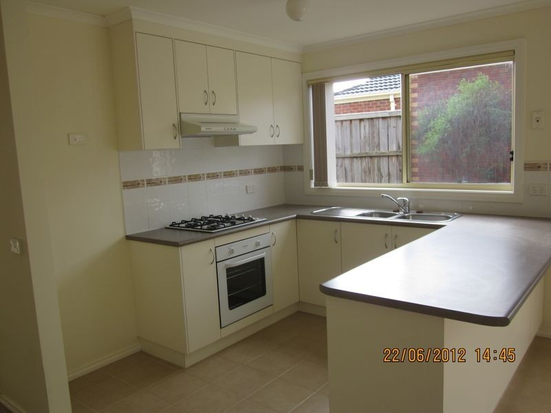 2/60 Sunnyvale Drive, Langwarrin VIC 3910