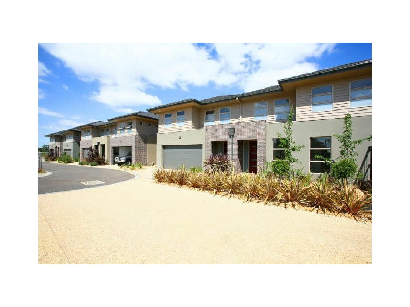 Unit 4/25 Canberra Avenue, Berwick VIC 3806