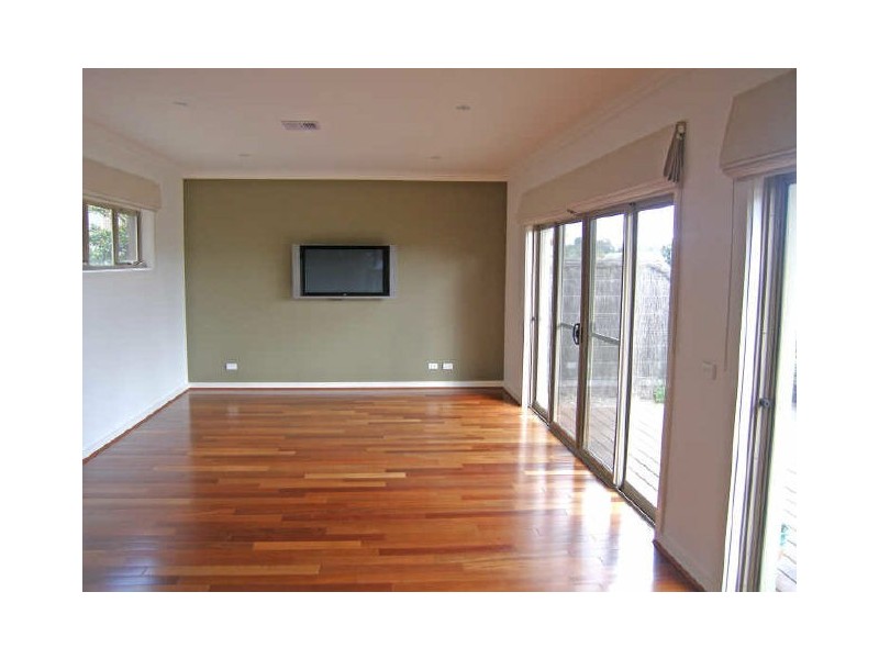 Unit 4/25 Canberra Avenue, Berwick VIC 3806