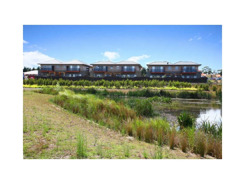 Unit 4/25 Canberra Avenue, Berwick VIC 3806