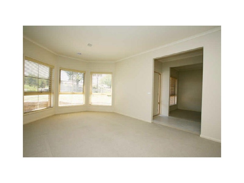 63 The Circuit, Pakenham VIC 3810