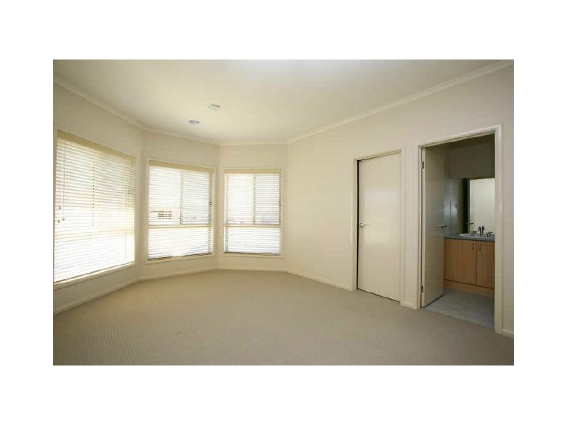 63 The Circuit, Pakenham VIC 3810