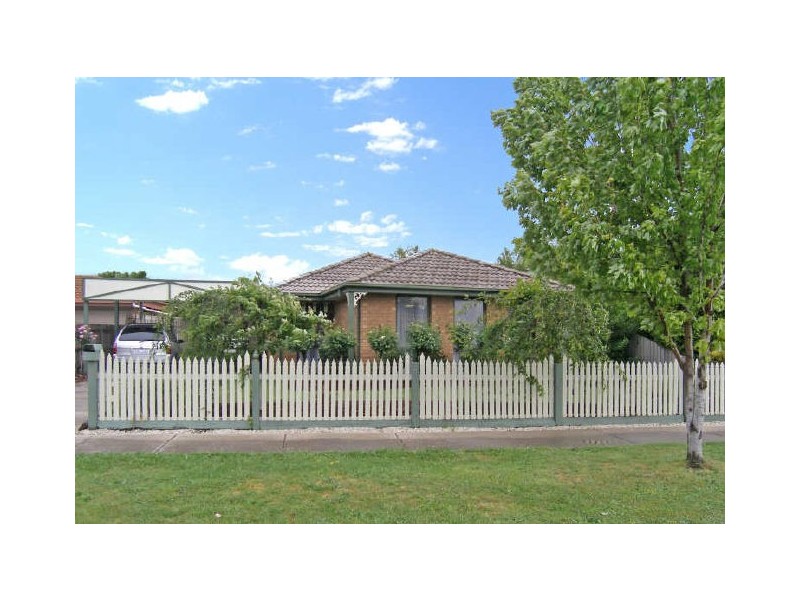 11 Willunga Court, Berwick VIC 3806