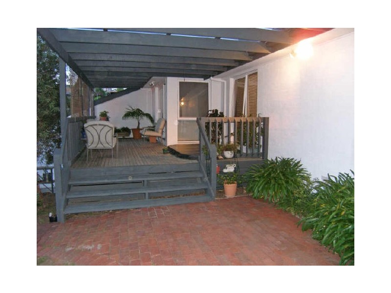 52 Avebury Drive, Berwick VIC 3806