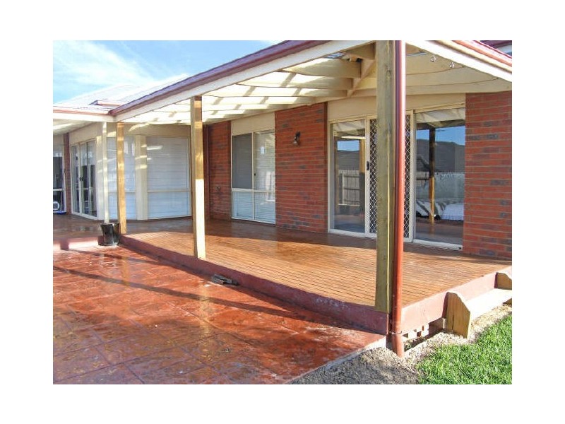 3 Riflebird Avenue, Narre Warren VIC 3805