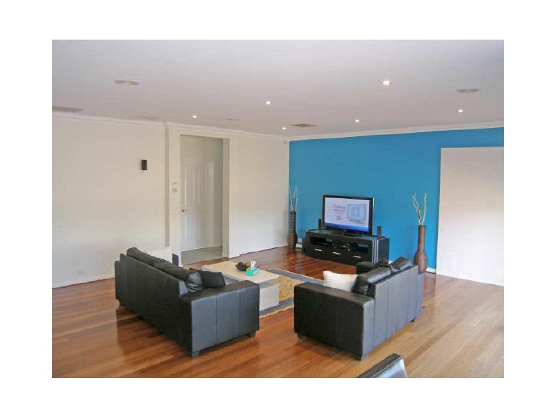 3 Riflebird Avenue, Narre Warren VIC 3805