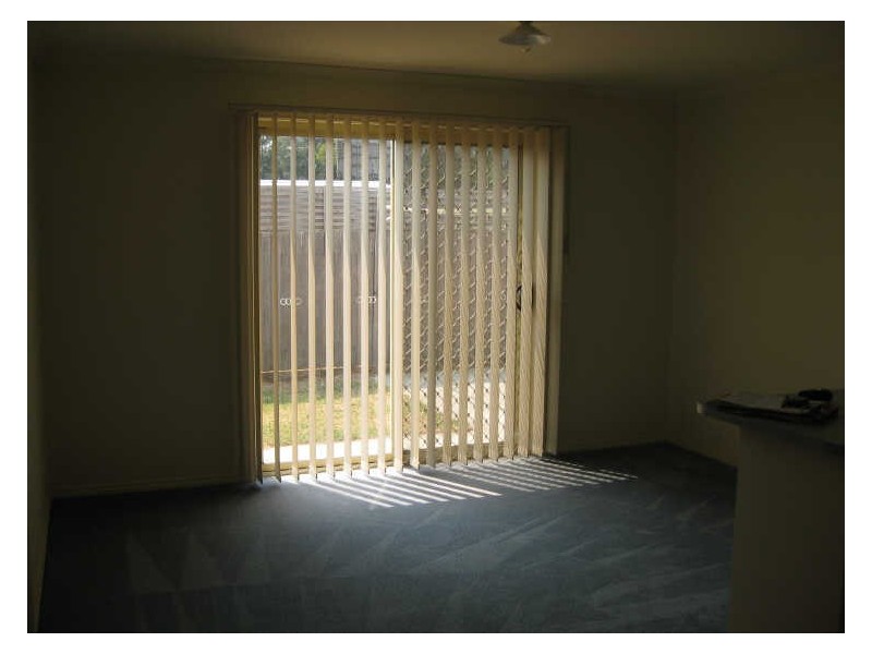 4/19-21 Maculata Drive, Cranbourne VIC 3977