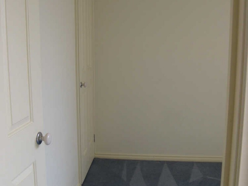 4/19-21 Maculata Drive, Cranbourne VIC 3977